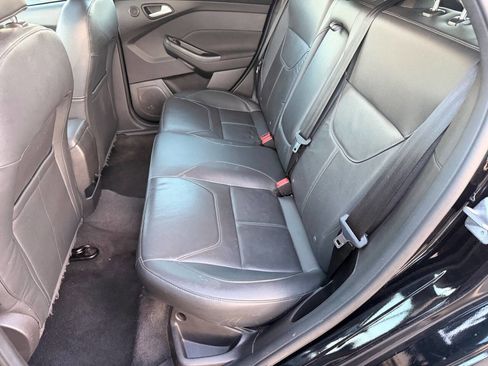 Used 2017 Ford Focus Titanium image 14