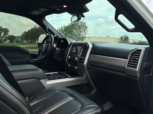 Used 2021 Ford F450 Platinum w/ FX4 Off-Road Package AWD/4WD image 14