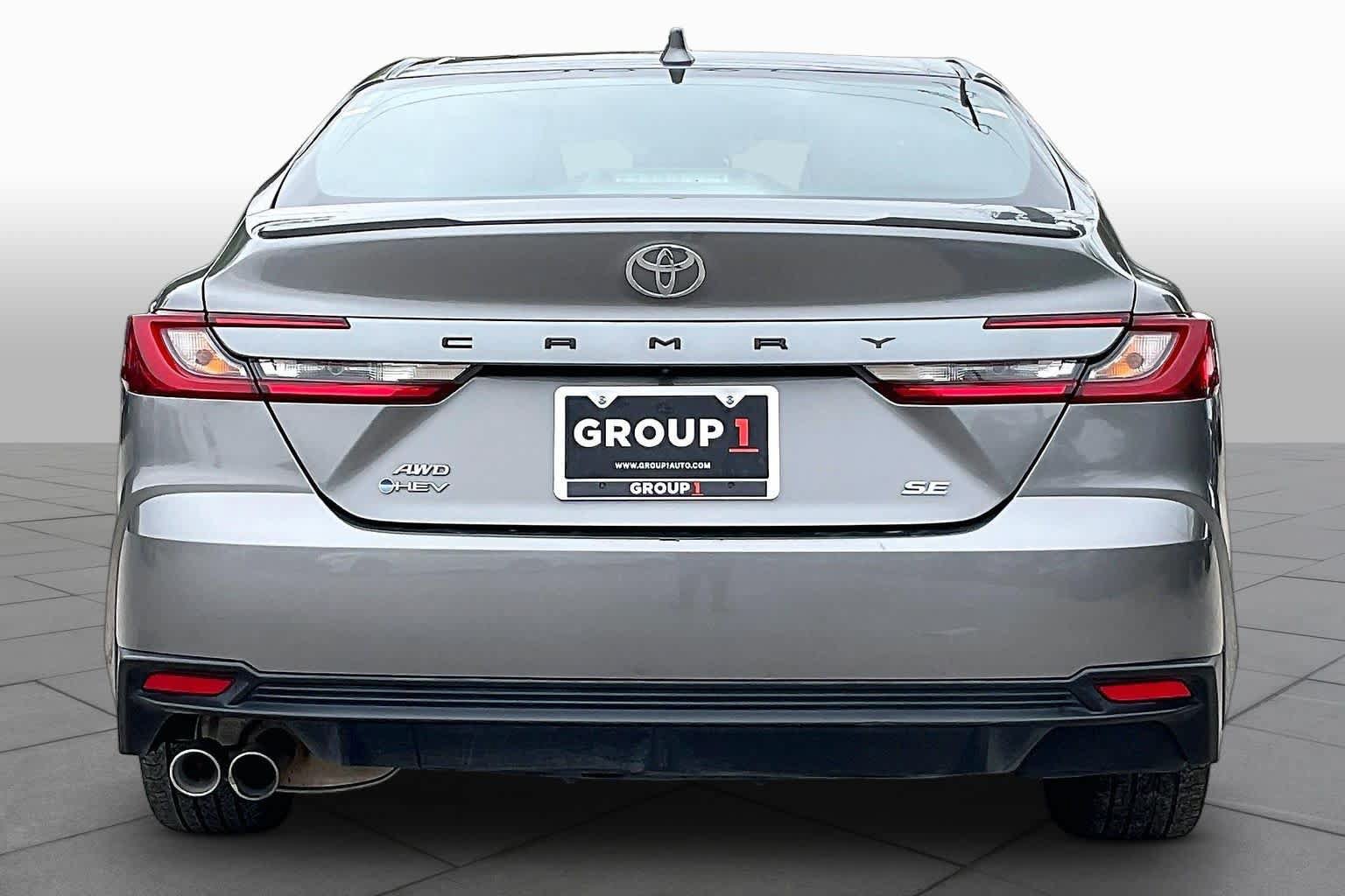 Used 2025 Toyota Camry SE w/ Convenience Package AWD/4WD image 5