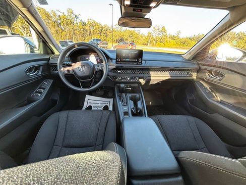 Used 2023 Honda Accord EX image 15