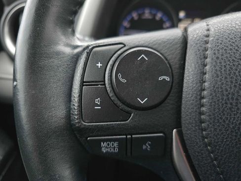 Used 2018 Toyota RAV4 Adventure image 35