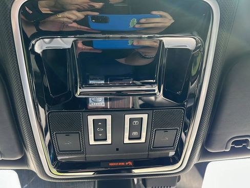 Used 2016 Land Rover Range Rover LWB SV Autobiography image 38