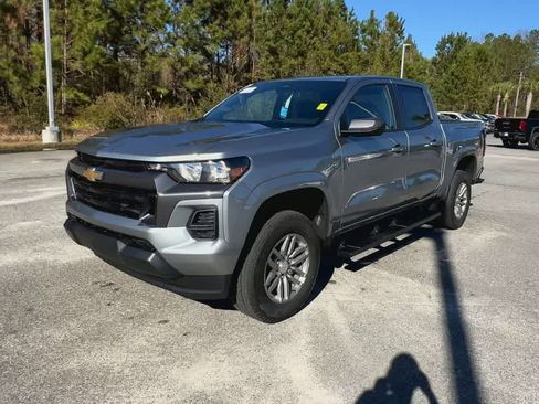 Used 2024 Chevrolet Colorado LT image 4