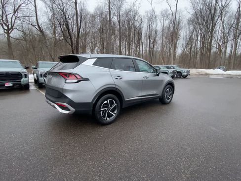 Used 2023 Kia Sportage LX image 16