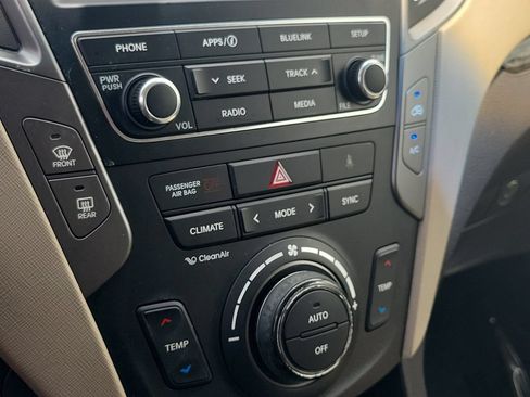 Used 2018 Hyundai Santa Fe Sport w/ 2.4L Value Package 02 FWD image 23