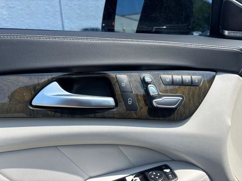 Used 2015 Mercedes-Benz CLS 400 4MATIC w/ Premium 2 Package image 12