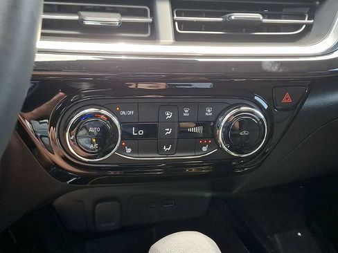 Certified 2025 Chevrolet Trax ACTIV w/ Driver Confidence Package FWD image 15