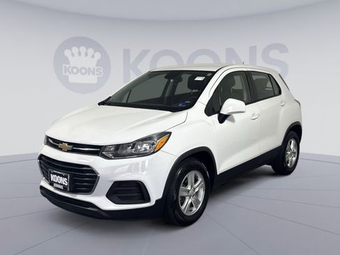 Used 2020 Chevrolet Trax LS FWD image 1