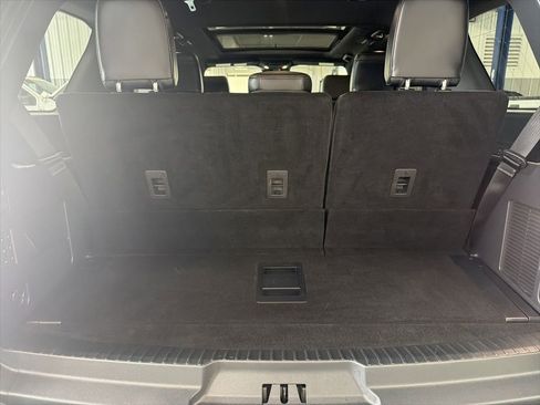 Used 2024 Ford Expedition Platinum AWD/4WD image 35