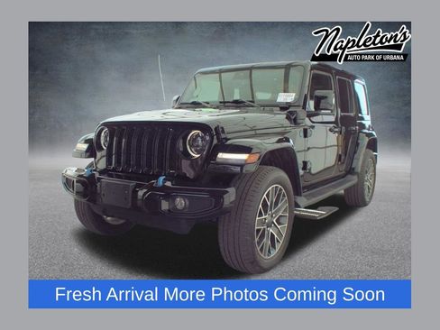 Used 2023 Jeep Wrangler Unlimited Sahara AWD/4WD image 1
