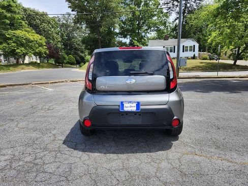 Used 2016 Kia Soul FWD image 12
