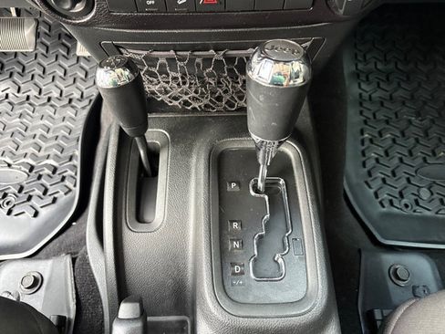 Used 2017 Jeep Wrangler Unlimited Sport w/ Quick Order Package 24S image 27