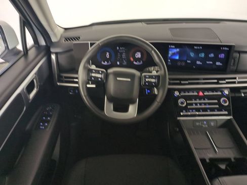 Used 2025 Hyundai Santa Fe SE FWD image 20