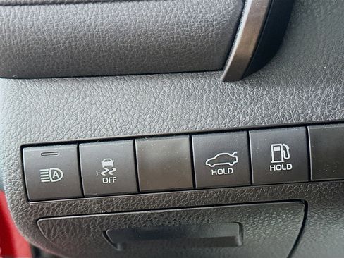 Used 2024 Toyota Camry SE w/ Convenience Package FWD image 17