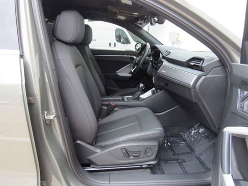 Used 2022 Audi Q3 2.0T Premium Plus w/ Premium Plus Package image 22