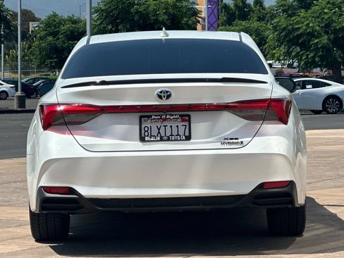 Used 2019 Toyota Avalon XSE w/ All Weather Liner Package FWD image 5