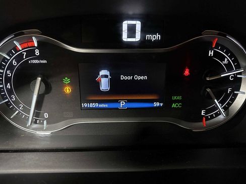 Used 2016 Honda Pilot Touring image 19