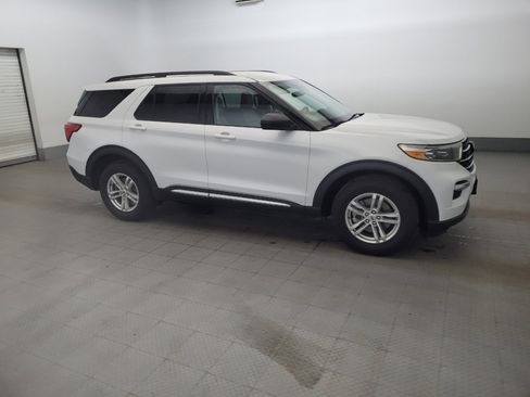Used 2023 Ford Explorer XLT w/ Equipment Group 202A image 11