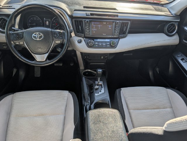 Used 2018 Toyota RAV4 XLE FWD image 11