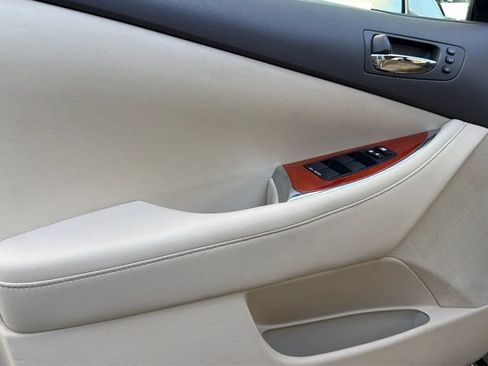 Used 2010 Lexus ES 350 FWD image 39