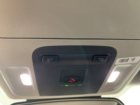 Used 2025 Toyota Camry LE image 15