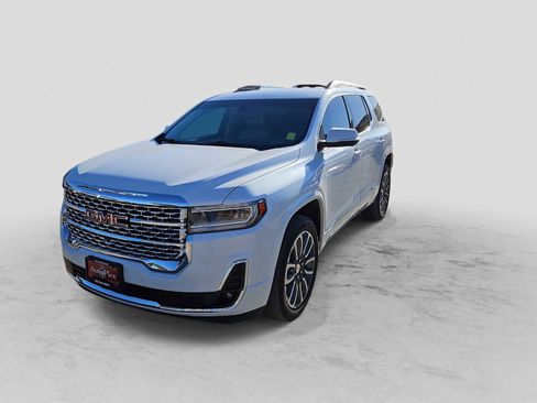 Used 2020 GMC Acadia Denali w/ Technology Package image 4