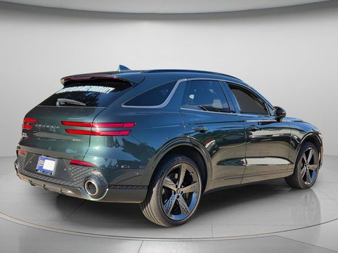 Used 2023 Genesis GV70 3.5T Sport w/ Sport Prestige Package AWD/4WD image 7