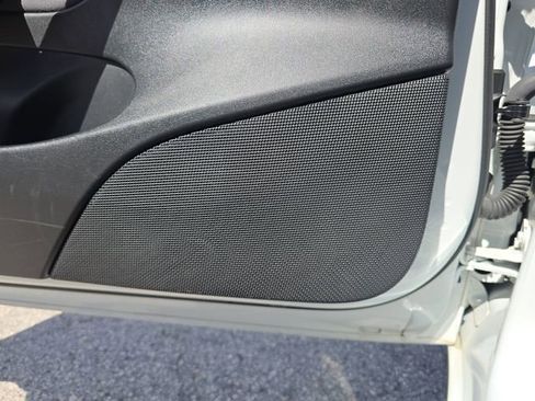 Used 2023 Tesla Model 3 Standard Range image 15