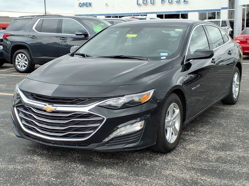 Used 2024 Chevrolet Malibu LT image 3