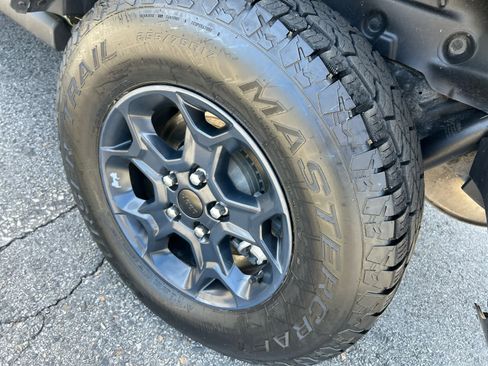 Used 2023 Jeep Wrangler Unlimited image 16