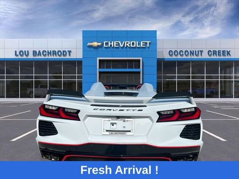 Used 2022 Chevrolet Corvette Stingray Premium Conv w/ Z51 Performance Package RWD image 7