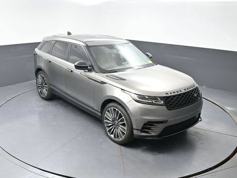 Used 2018 Land Rover Range Rover Velar R-Dynamic HSE AWD/4WD image 17