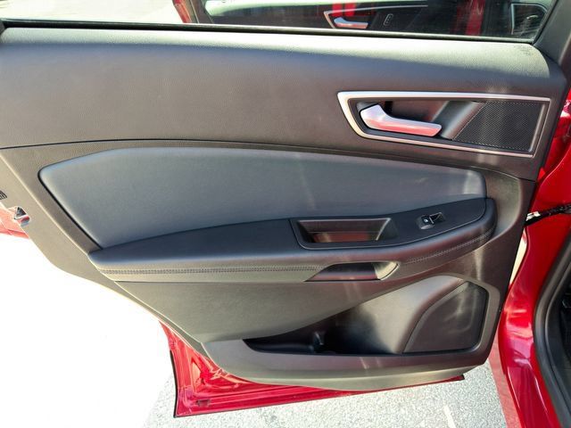 Used 2024 Ford Edge SEL w/ Sport Appearance Package AWD/4WD image 17