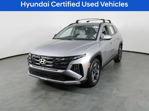 Certified 2026 Hyundai Tucson SEL Plus FWD image 2