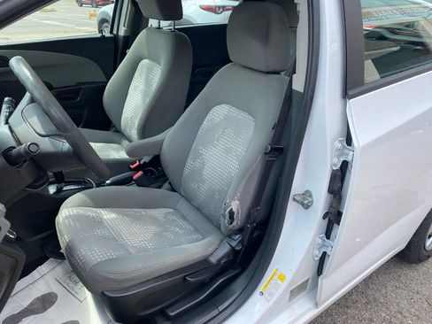 Used 2019 Chevrolet Sonic LT image 12