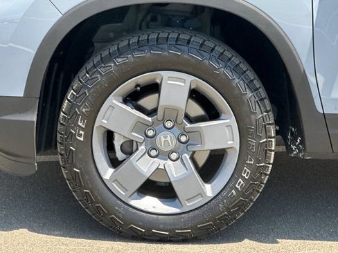 Certified 2025 Honda Ridgeline TrailSport image 32