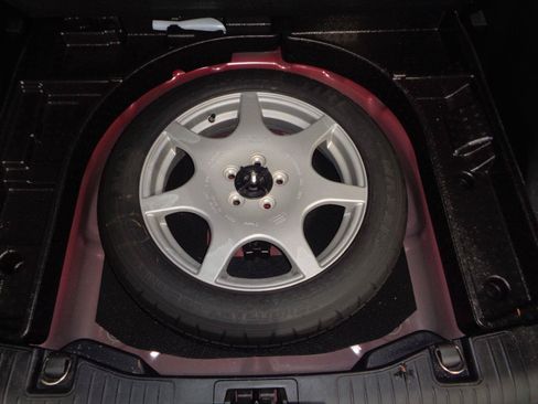 Used 2021 Ford Escape SE w/ SE Sport Appearance Package AWD/4WD image 9