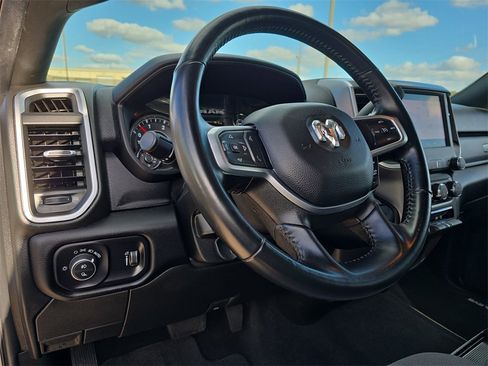 Used 2024 RAM 3500 Big Horn image 14