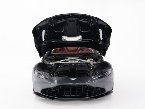 Used 2021 Aston Martin V8 Vantage Roadster image 45
