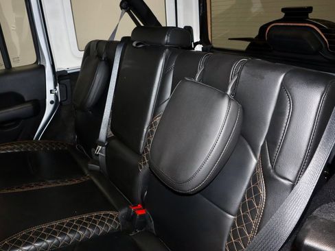 Used 2023 Jeep Wrangler High Altitude image 23