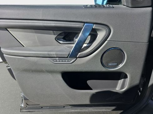 Certified 2025 Land Rover Discovery Sport Dynamic SE image 27