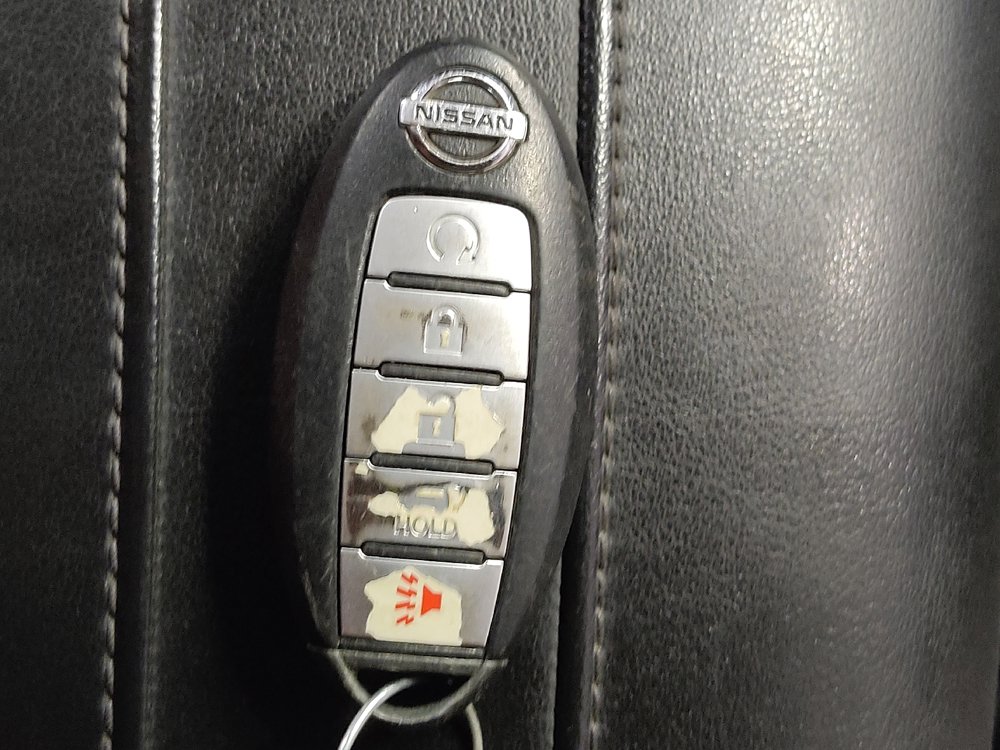 Used 2018 Nissan Rogue SV FWD image 32