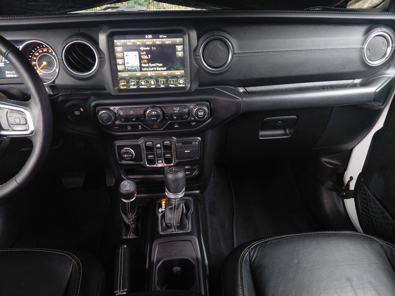 Used 2020 Jeep Gladiator Overland AWD/4WD image 3