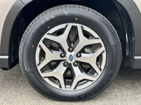 Certified 2022 Subaru Forester Premium AWD/4WD image 7