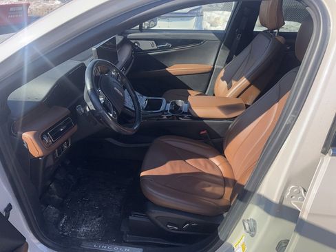 Certified 2023 Lincoln Nautilus Reserve w/ Equipment Group 201A image 6