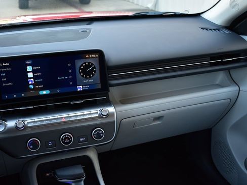 New 2026 Hyundai Kona SE image 28