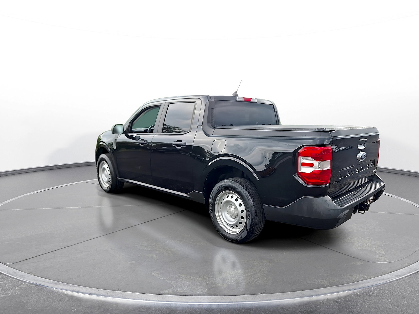 Used 2022 Ford Maverick XL w/ Equipment Group 100A Standard AWD/4WD image 6