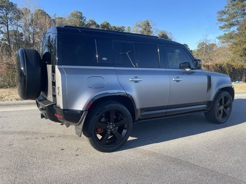 Used 2023 Land Rover Defender 110 X image 2