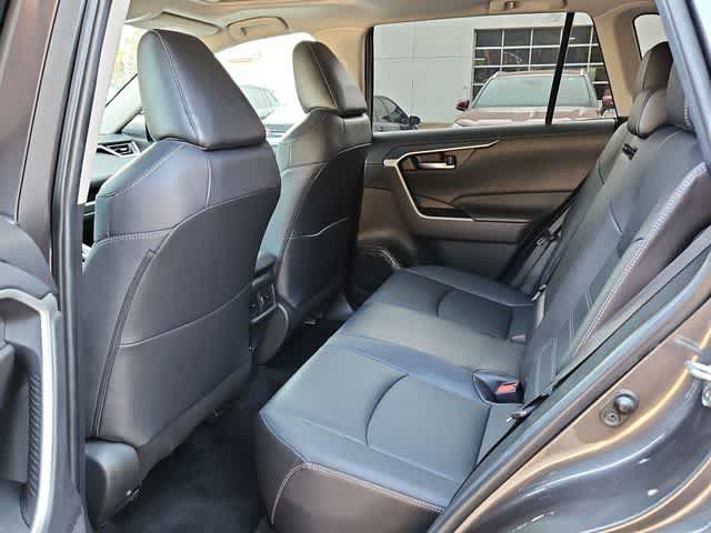 Used 2023 Toyota RAV4 XLE Premium FWD image 17