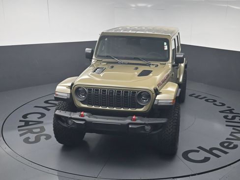 Used 2025 Jeep Wrangler Unlimited Rubicon AWD/4WD image 30
